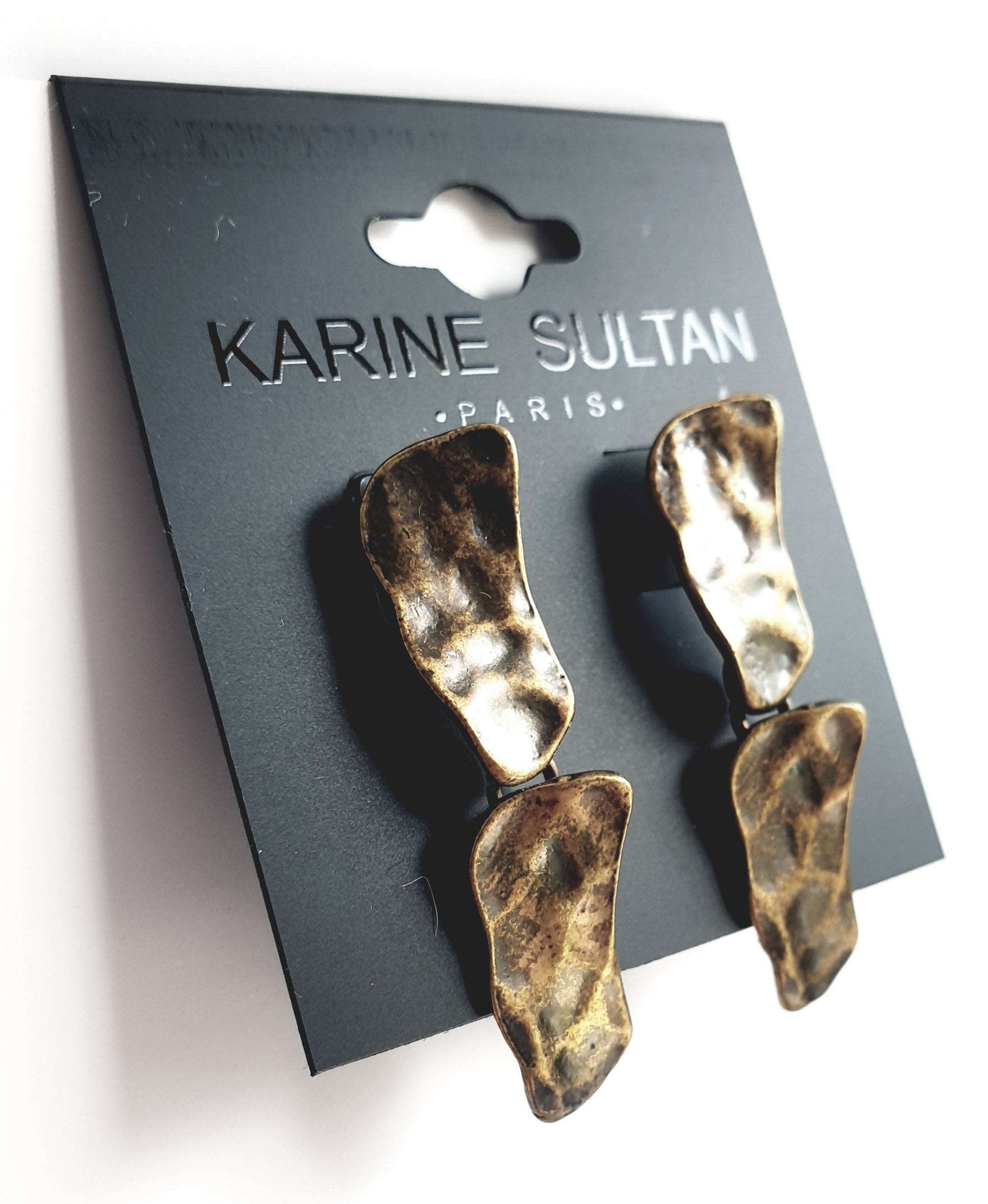 E57040 Boucles d'oreilles pendantes pavés - Karine SultanKarine Sultan