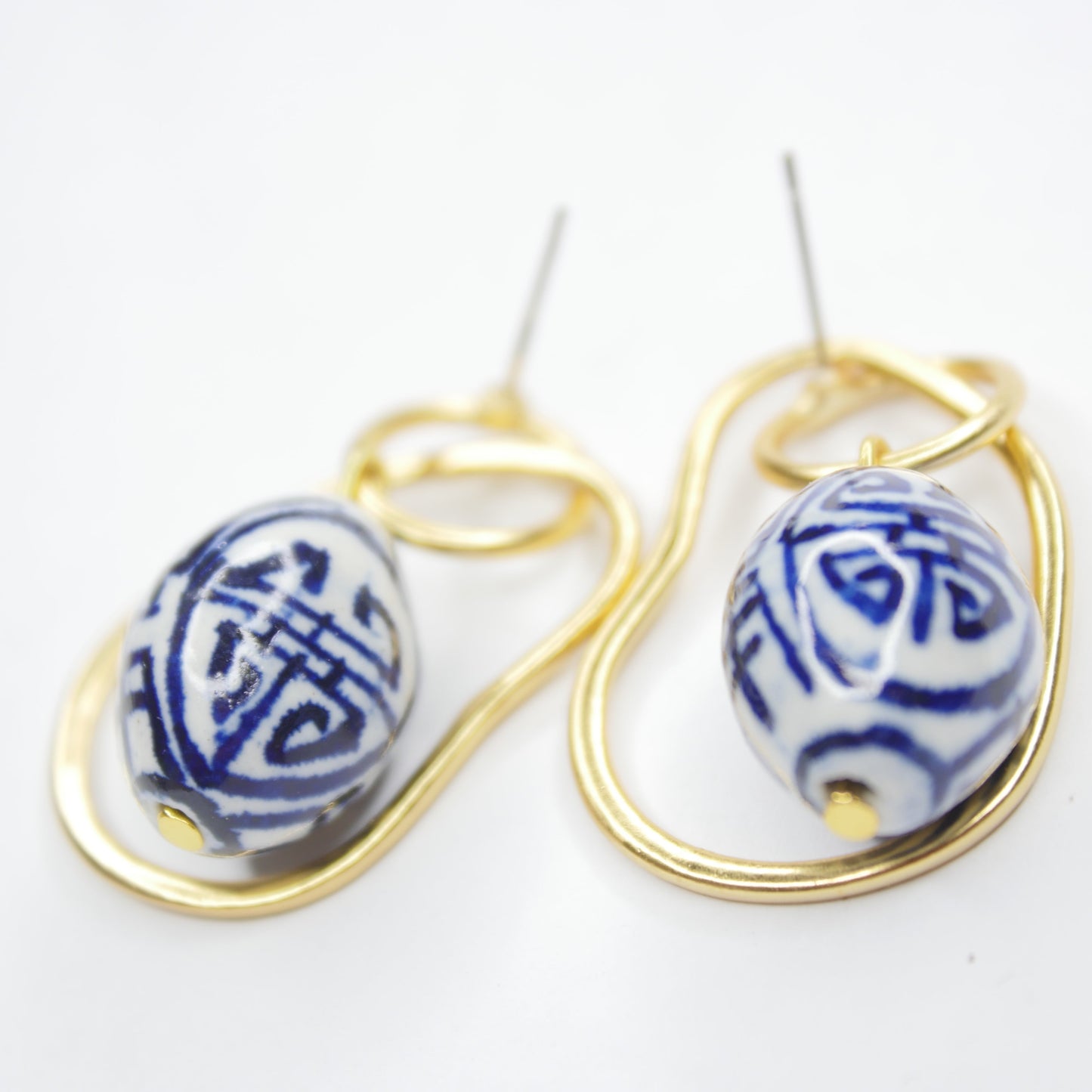 E72512 Boucles d'oreilles inspiration chinoise - Karine SultanKarine Sultan